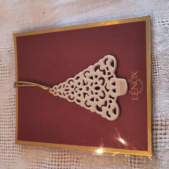 Lenox Tree Ornament - Picture 2 of 10